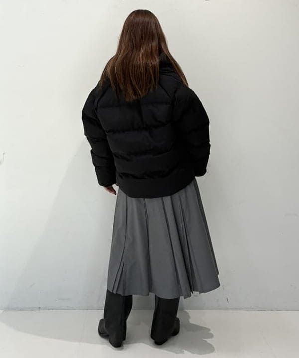 松本 佳菜子さんの「BEAMS WOMEN｜RIB レイヤード カーディガン」を使ったコーディネート