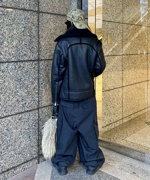 はるひむさんの「BEAMS WOMEN｜UGG(R) for Ray BEAMS / THAYDEN LUXEFLUFF JACKET」を使ったコーディネート