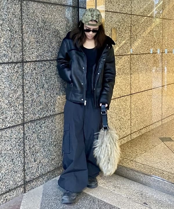 はるひむさんの「BEAMS WOMEN｜UGG(R) for Ray BEAMS / THAYDEN LUXEFLUFF JACKET」を使ったコーディネート