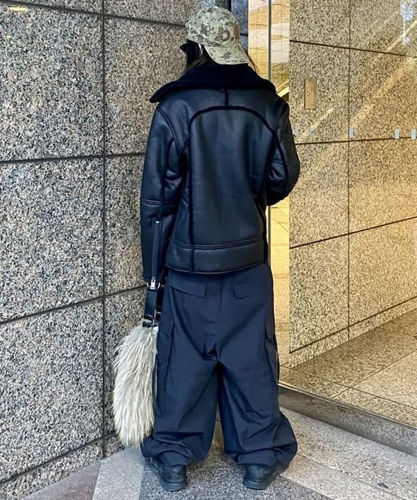 はるひむさんの「BEAMS WOMEN｜UGG(R) for Ray BEAMS / THAYDEN LUXEFLUFF JACKET」を使ったコーディネート