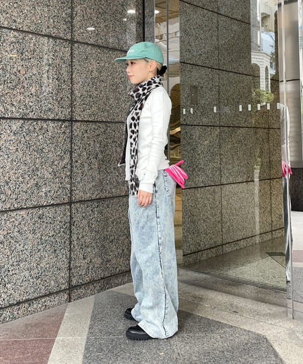 まゆちゃんさんの「BEAMS WOMEN｜【別注】athletic wear MASON / メッセージ ロングスリーブ Tシャツ」を使ったコーディネート