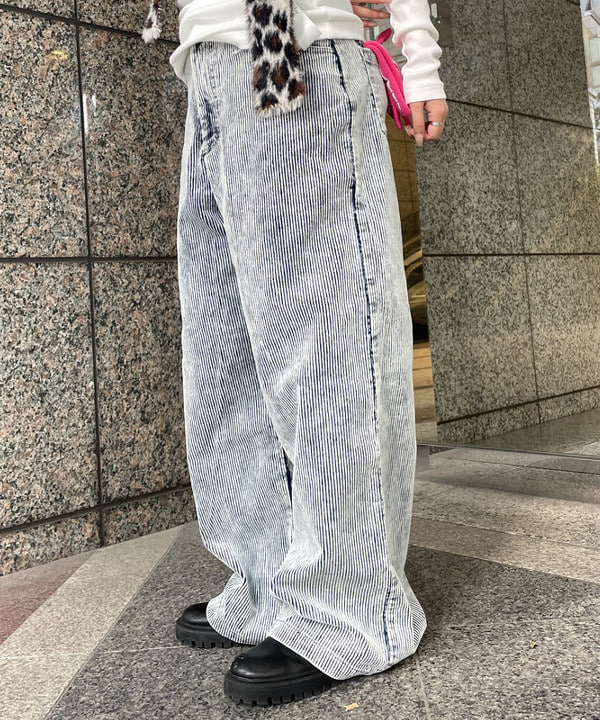 まゆちゃんさんの「BEAMS WOMEN｜【別注】athletic wear MASON / メッセージ ロングスリーブ Tシャツ」を使ったコーディネート