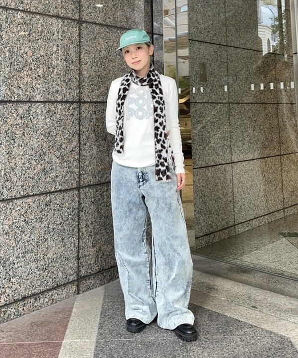 まゆちゃんさんの「BEAMS WOMEN｜【別注】athletic wear MASON / メッセージ ロングスリーブ Tシャツ」を使ったコーディネート