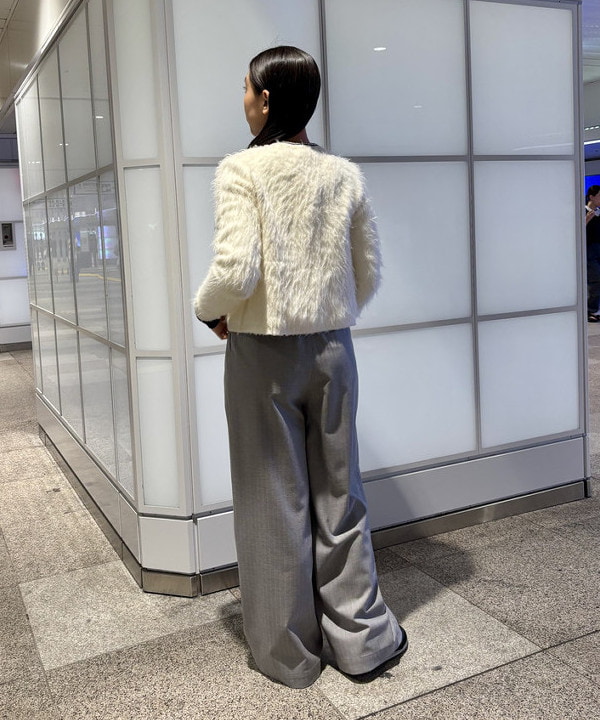 ちりこさんの「BEAMS WOMEN｜【別注】FRED PERRY / Fluffy Crewneck Knit Cardigan」を使ったコーディネート