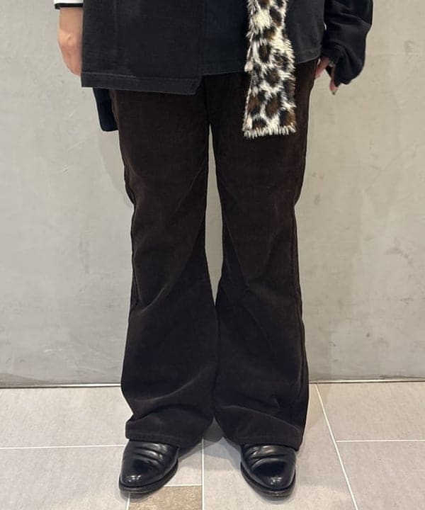 大石彩可さんの「BEAMS WOMEN｜スリム 柄 マフラー」を使ったコーディネート