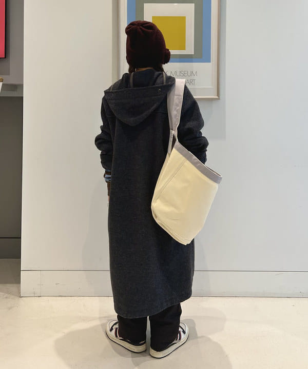 ナツハさんの「BEAMS WOMEN｜【別注】Casselini / フラワー ニット帽」を使ったコーディネート