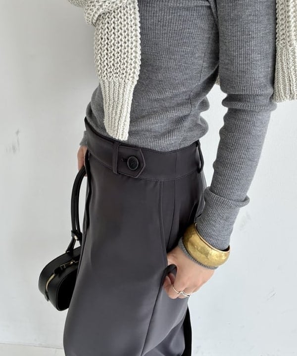 中丸　栞さんの「BEAMS WOMEN｜【別注】CAMINANDO / ローファー」を使ったコーディネート