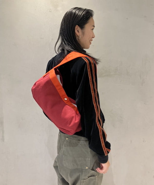 津藤 理佐子さんの「BEAMS WOMEN｜orSlow / DAD'S FIT PAINTER PANTS」を使ったコーディネート