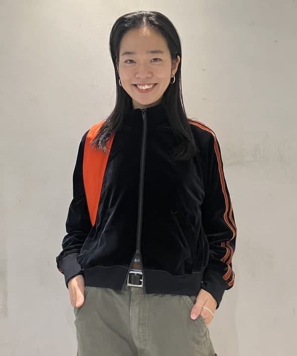 津藤 理佐子さんの「BEAMS WOMEN｜orSlow / DAD'S FIT PAINTER PANTS」を使ったコーディネート