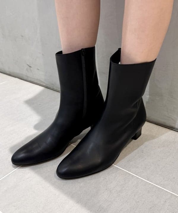 ヒライさんの「BEAMS WOMEN｜フリルヘム シャツ ワンピース」を使ったコーディネート