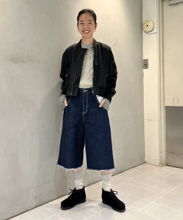 津藤 理佐子さんの「BEAMS WOMEN｜デタッチ スリーブ ミリタリー ブルゾン」を使ったコーディネート