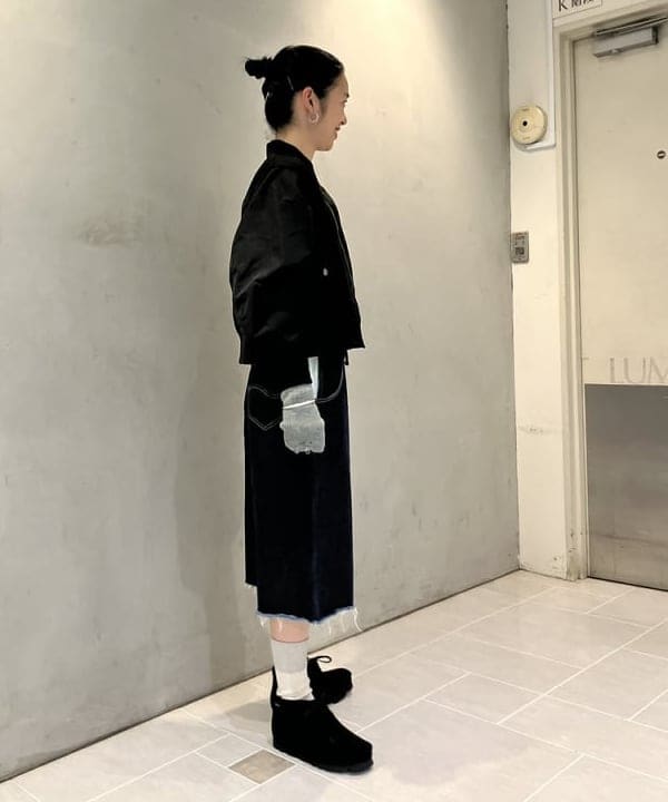 津藤 理佐子さんの「BEAMS WOMEN｜デタッチ スリーブ ミリタリー ブルゾン」を使ったコーディネート