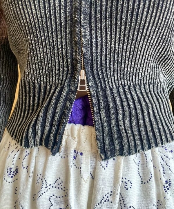 ハルキ　モモナさんの「BEAMS WOMEN｜モールフェード ジップ カーディガン」を使ったコーディネート