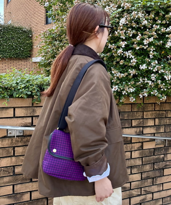 イシイ サオリさんの「BEAMS WOMEN｜フェアアイル 5分袖 カーディガン」を使ったコーディネート