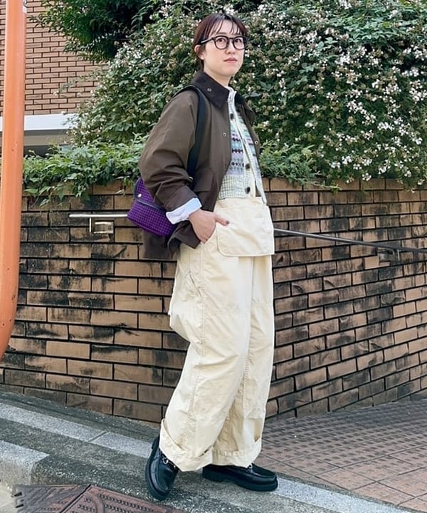 イシイ サオリさんの「BEAMS WOMEN｜フェアアイル 5分袖 カーディガン」を使ったコーディネート