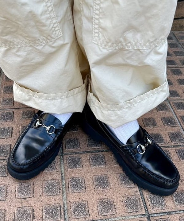 イシイ サオリさんの「BEAMS WOMEN｜フェアアイル 5分袖 カーディガン」を使ったコーディネート