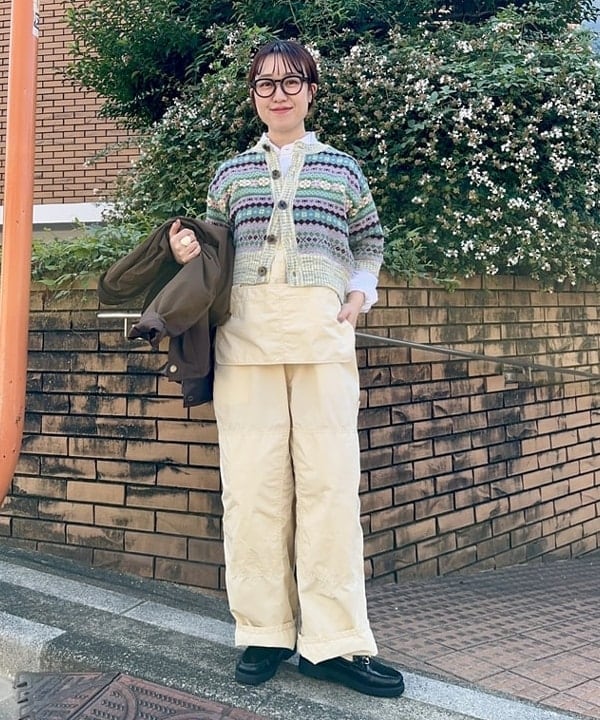 イシイ サオリさんの「BEAMS WOMEN｜フェアアイル 5分袖 カーディガン」を使ったコーディネート