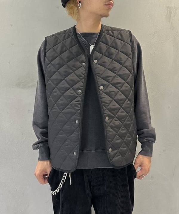 三宅 雄平さんの「BEAMS WOMEN｜【別注】Traditional Weatherwear / Quilted Vest」を使ったコーディネート