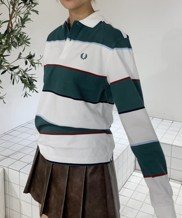 れいなさんの「BEAMS WOMEN｜フェイクレザー プリーツ ミニ スカート」を使ったコーディネート