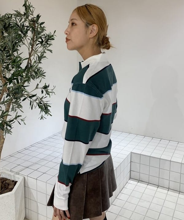 れいなさんの「BEAMS WOMEN｜フェイクレザー プリーツ ミニ スカート」を使ったコーディネート