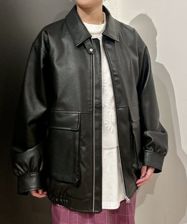 早川 萌子さんの「BEAMS WOMEN｜フェイクレザー フライト ジャケット」を使ったコーディネート