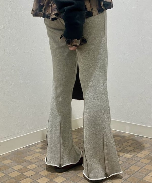 森本 理絵さんの「BEAMS WOMEN｜チェック レース ダメージ シャツ」を使ったコーディネート