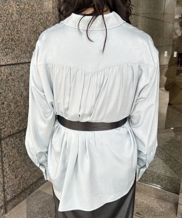 Sakiさんの「BEAMS WOMEN｜サテン ウエスタン シャツ」を使ったコーディネート