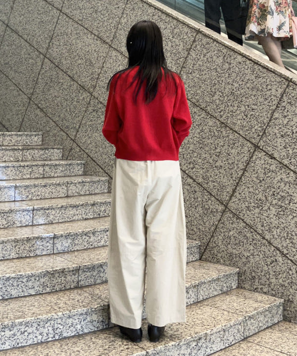 加歩さんの「BEAMS WOMEN｜DANTON / LAMBS WOOL CREWNECK CARDIGAN」を使ったコーディネート