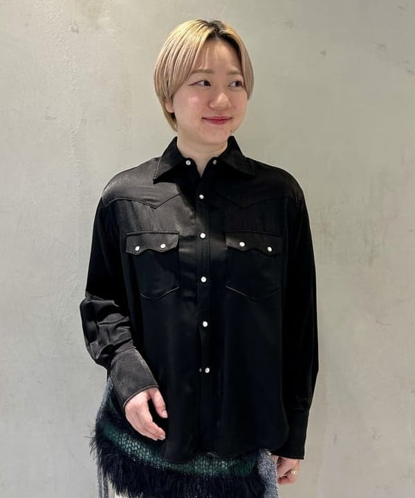 スミレさんの「BEAMS WOMEN｜サテン ウエスタン シャツ」を使ったコーディネート