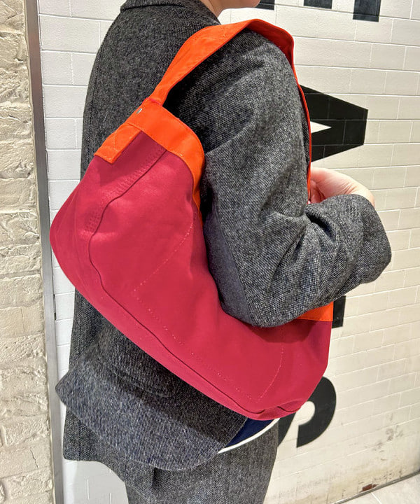 スミレさんの「BEAMS WOMEN｜ツイード スリーボタン ビッグジャケット」を使ったコーディネート