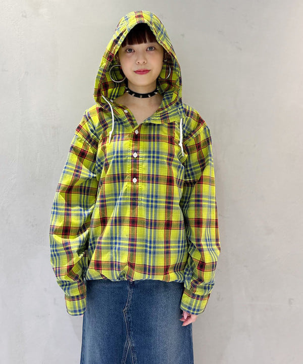 りかちょび/岸本梨佳さんの「BEAMS WOMEN｜Badge Rug」を使ったコーディネート