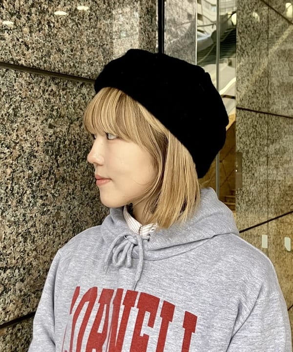 小原 もこさんの「BEAMS WOMEN｜コード フレア パンツ」を使ったコーディネート