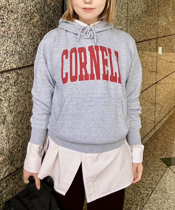 小原 もこさんの「BEAMS WOMEN｜コード フレア パンツ」を使ったコーディネート