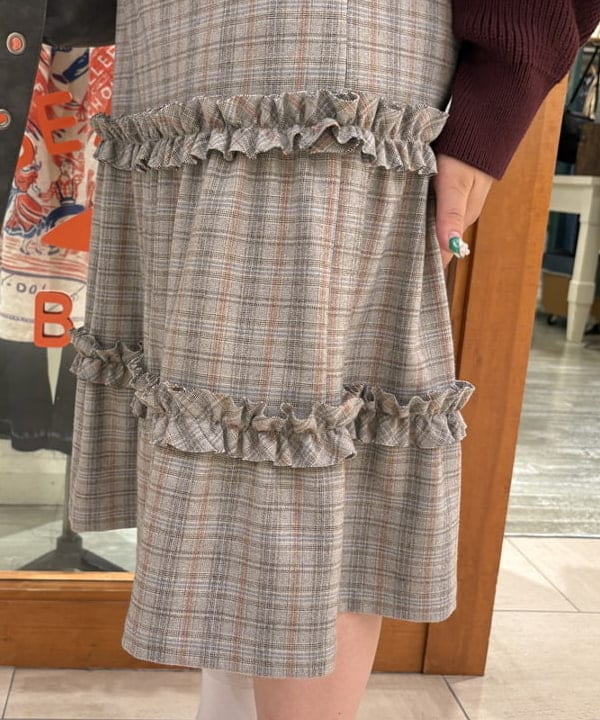 大石彩可さんの「BEAMS WOMEN｜【別注】FRED PERRY / Tipped Collar Cardigan」を使ったコーディネート