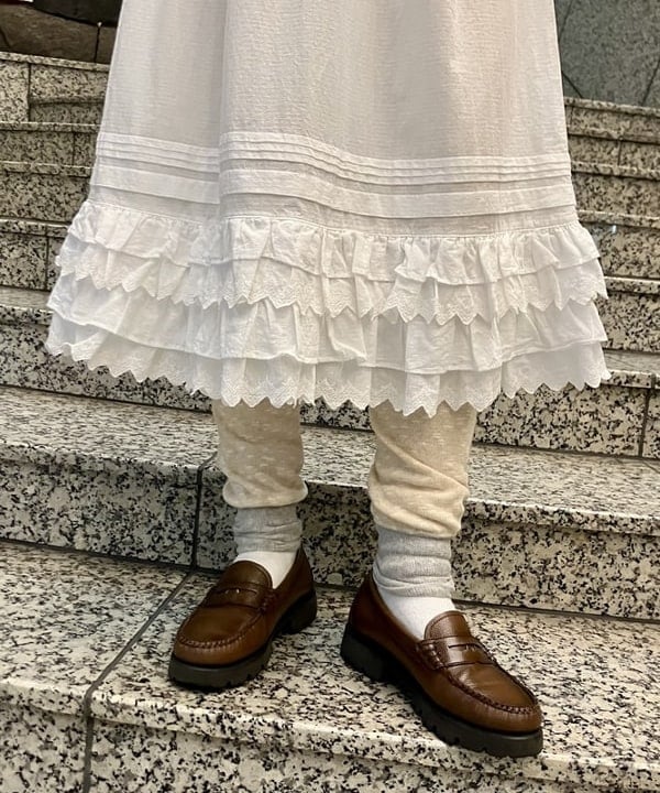 小原 もこさんの「BEAMS WOMEN｜セーラー スウェット フルジップ」を使ったコーディネート