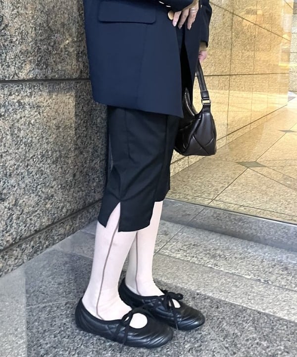 森本 理絵さんの「BEAMS WOMEN｜4ボタン ダブル ブレザー」を使ったコーディネート