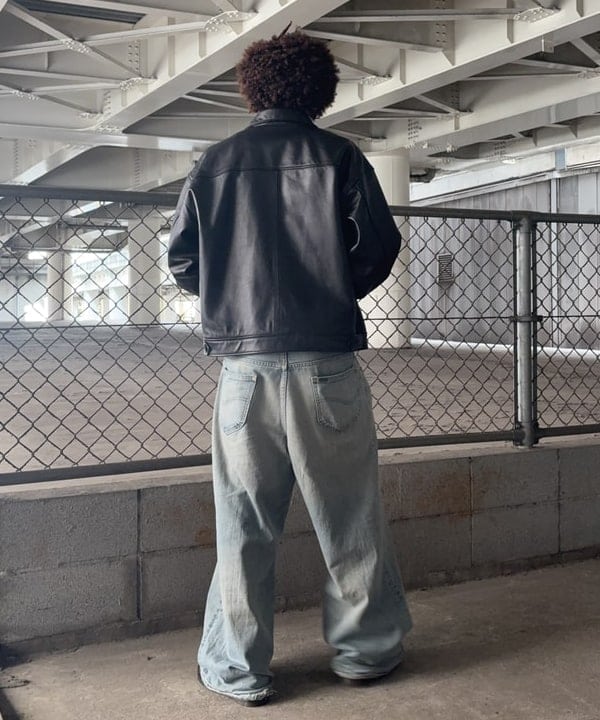 NADEL ナデールさんの「BEAMS WOMEN｜ワイドフィット レザー ジップブルゾン」を使ったコーディネート