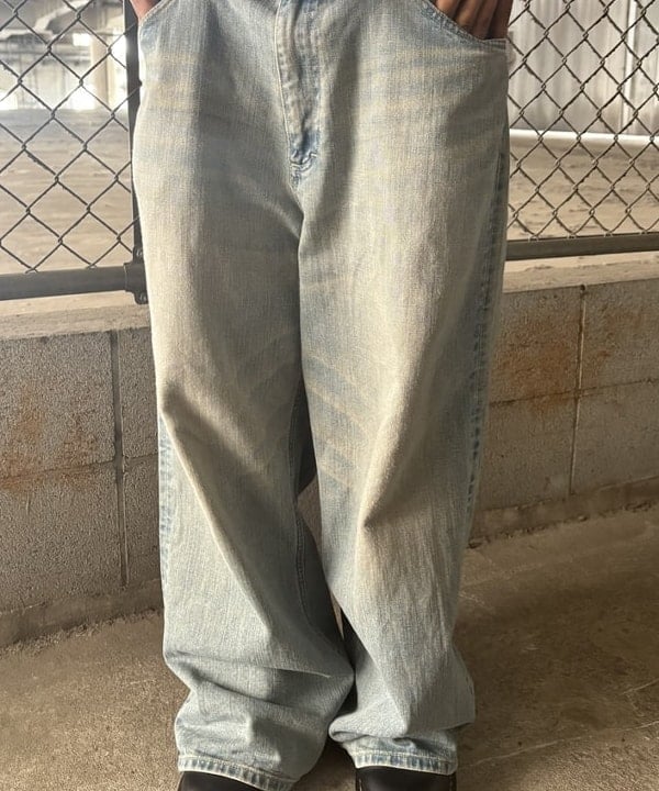 NADEL ナデールさんの「BEAMS WOMEN｜ワイドフィット レザー ジップブルゾン」を使ったコーディネート