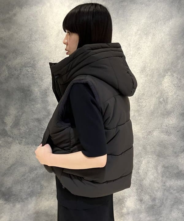 OSUMIさんの「BEAMS WOMEN｜COG THE BIGSMOKE / MORGAN ベスト」を使ったコーディネート