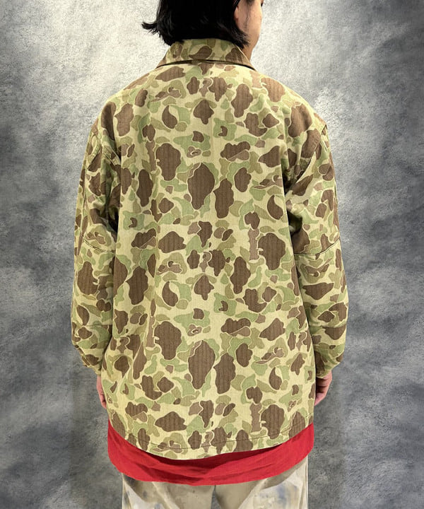 IHA(イハ)さんの「BEAMS WOMEN｜【別注】BUZZ RICKSON'S / ヘリンボーン カモ ジャケット」を使ったコーディネート