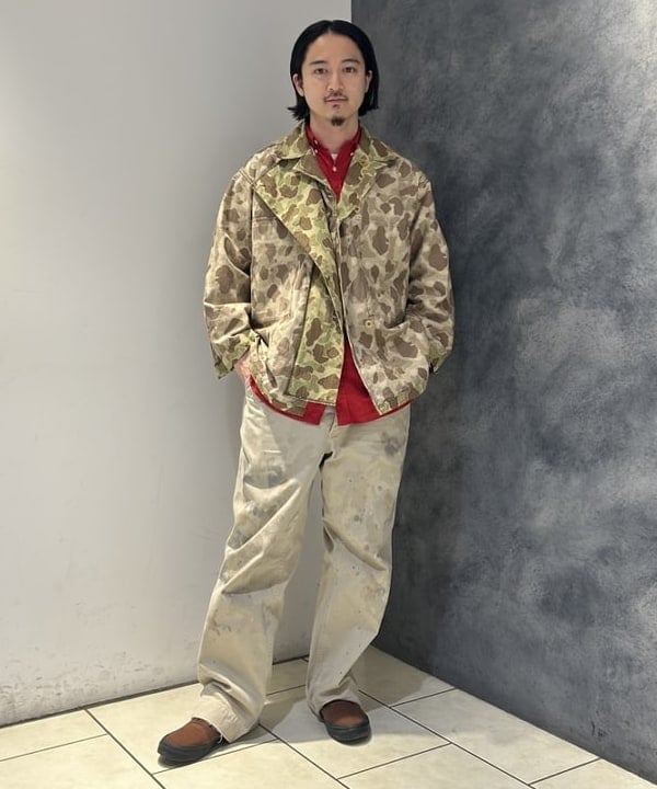 IHA(イハ)さんの「BEAMS WOMEN｜【別注】BUZZ RICKSON'S / ヘリンボーン カモ ジャケット」を使ったコーディネート