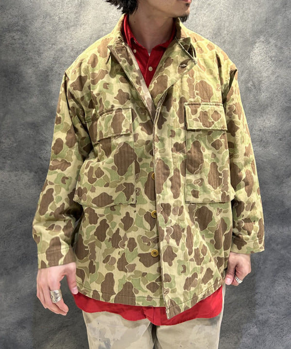 IHA(イハ)さんの「BEAMS WOMEN｜【別注】BUZZ RICKSON'S / ヘリンボーン カモ ジャケット」を使ったコーディネート