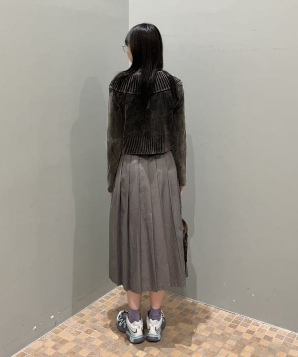 加歩さんの「BEAMS WOMEN｜モールフェード ジップ カーディガン」を使ったコーディネート