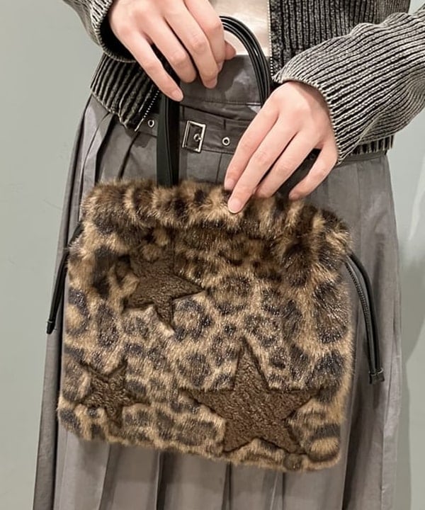 加歩さんの「BEAMS WOMEN｜モールフェード ジップ カーディガン」を使ったコーディネート