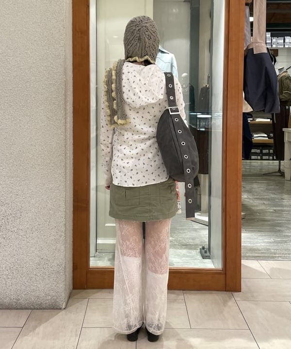 rinnaさんの「BEAMS WOMEN｜フリル フード マフラー」を使ったコーディネート