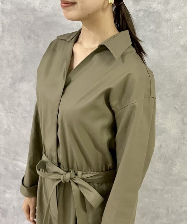 茂野 真楓さんの「BEAMS WOMEN｜スキッパー ギャバ ジャンプスーツ」を使ったコーディネート