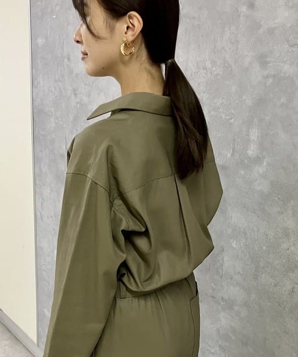 茂野 真楓さんの「BEAMS WOMEN｜スキッパー ギャバ ジャンプスーツ」を使ったコーディネート