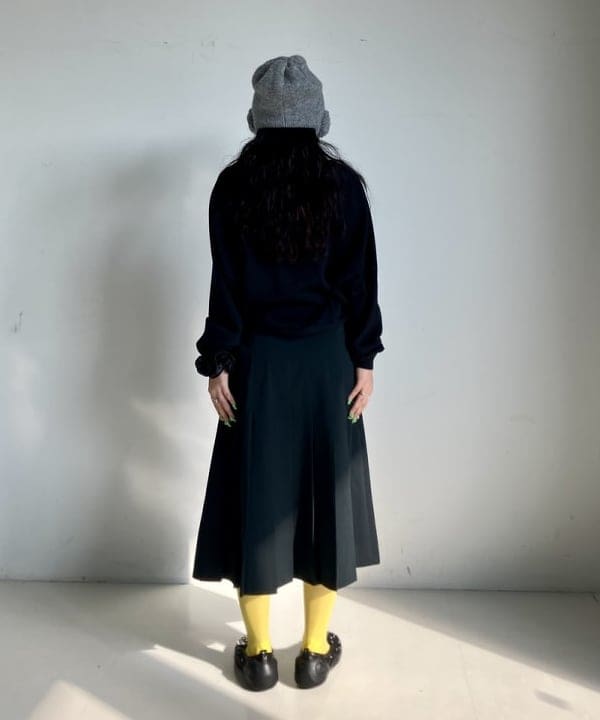 須賀さんの「BEAMS WOMEN｜アーガイルシアー ソックス」を使ったコーディネート