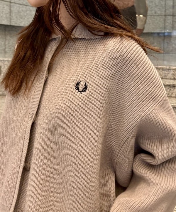 はやしあかねさんの「BEAMS WOMEN｜【別注】FRED PERRY / Tipped Collar Cardigan」を使ったコーディネート
