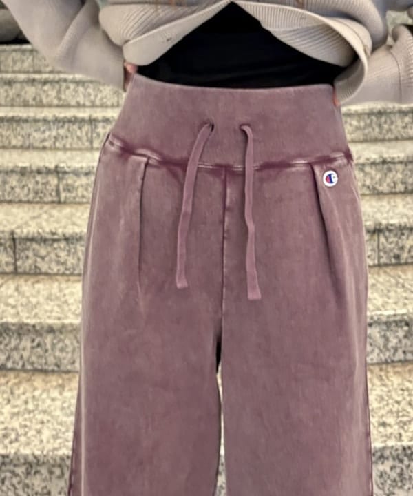 はやしあかねさんの「BEAMS WOMEN｜【別注】FRED PERRY / Tipped Collar Cardigan」を使ったコーディネート